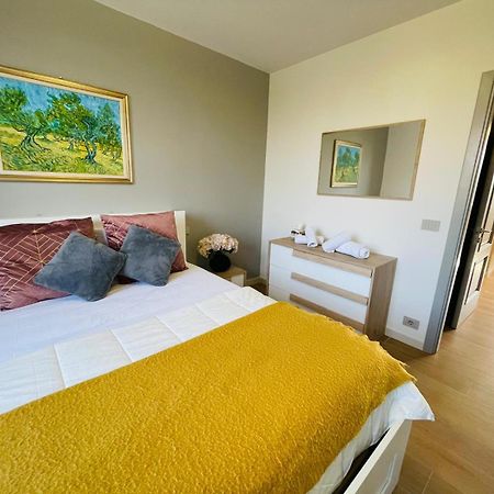 Holiday Flat In Villa San Gregorio With Pool Melazzo Exterior foto